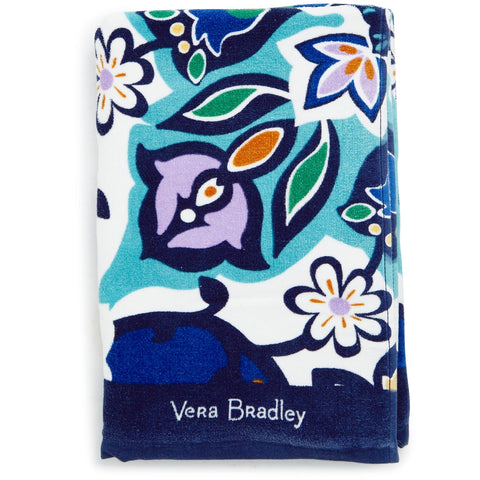 Vera Bradley - This year, our fan-favorite Beach Towels come in SO many  patterns! Find the one that's just right for you:   📸: @emikfabian #verabradley #shop #pattern #Beach