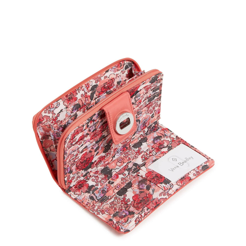 $65 NWT Vera Bradley Shore Enough RFID Euro Multicolor Wallet N6601 – Moda  pé no chão